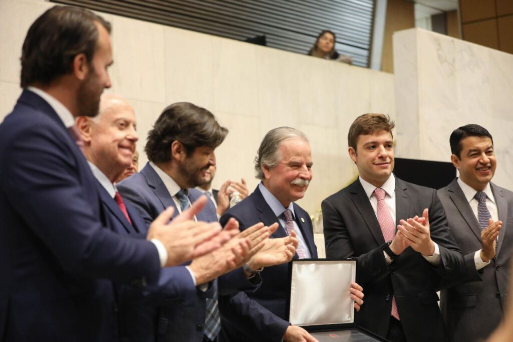 Thiago Auricchio promove sessão solene em celebração ao centenário do TCE