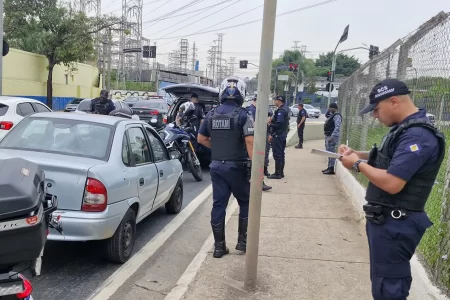 CGE de São Caetano alerta e GCM detêm procurados pela Justiça, nos bairros Cerâmica e Centro, no fim de semana