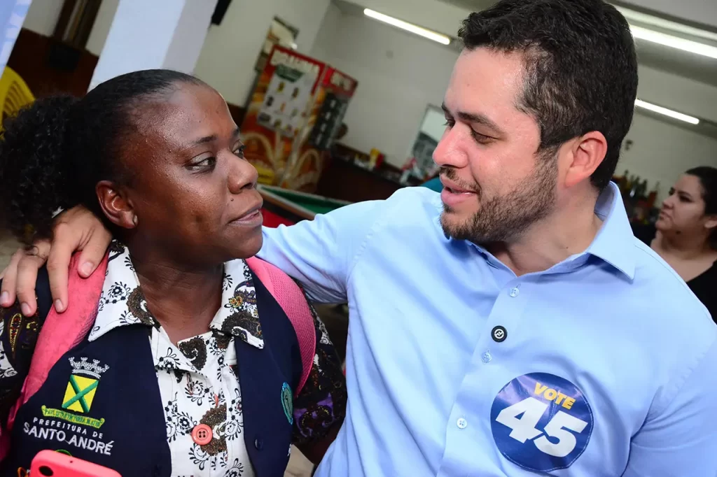 Gilvan recebe apoio em visita à Comunidade ABB no Jardim Santo André