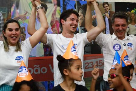 João Viana, candidato a vereador, inaugura comitê em São Bernardo com o apoio de Alex Manente