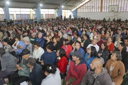 Prefeitura de São Bernardo faz entrega de 663 escrituras na Vila Vitória