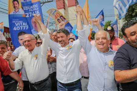 Presidente em Exercício Geraldo Alckmin participa de ato em apoio a Eduardo Leite rumo ao segundo turno em Santo André