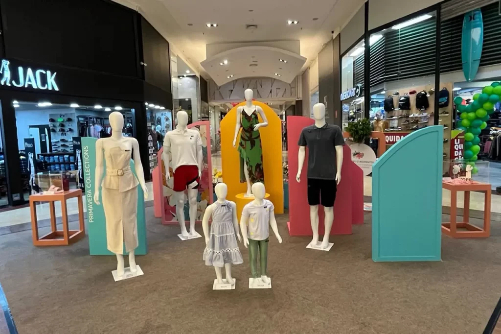 Shopping Metrópole cria espaço instagramável com exposição de looks para a campanha Primavera-Verão 2024