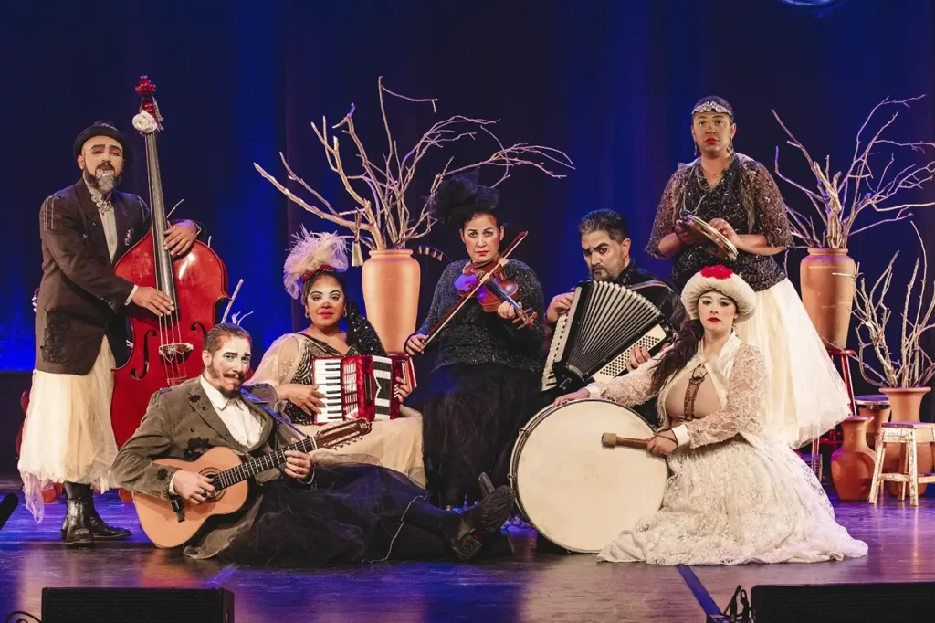 Teatro Municipal de Santo André recebe espetáculo gratuito “As Três Marias”