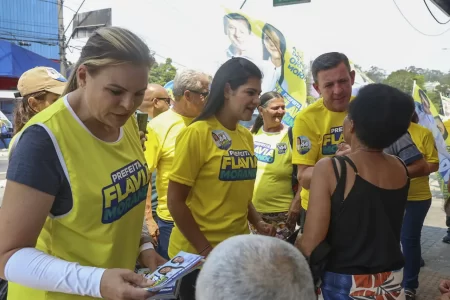 Flávia Morando percorre regiões do Alvarenga e Demarchi levando propostas à população