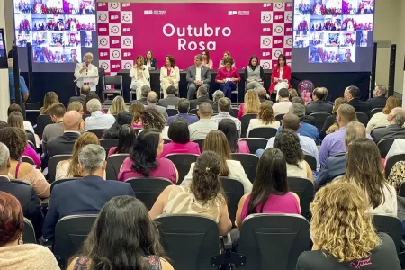 Governo de SP lança campanha Outubro Rosa com Dia D de combate ao câncer de mama