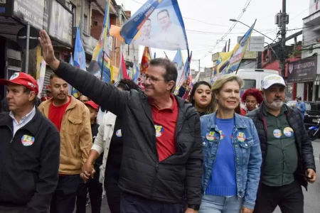 Luiz Fernando fecha o primeiro turno em São Bernardo com forte apoio popular