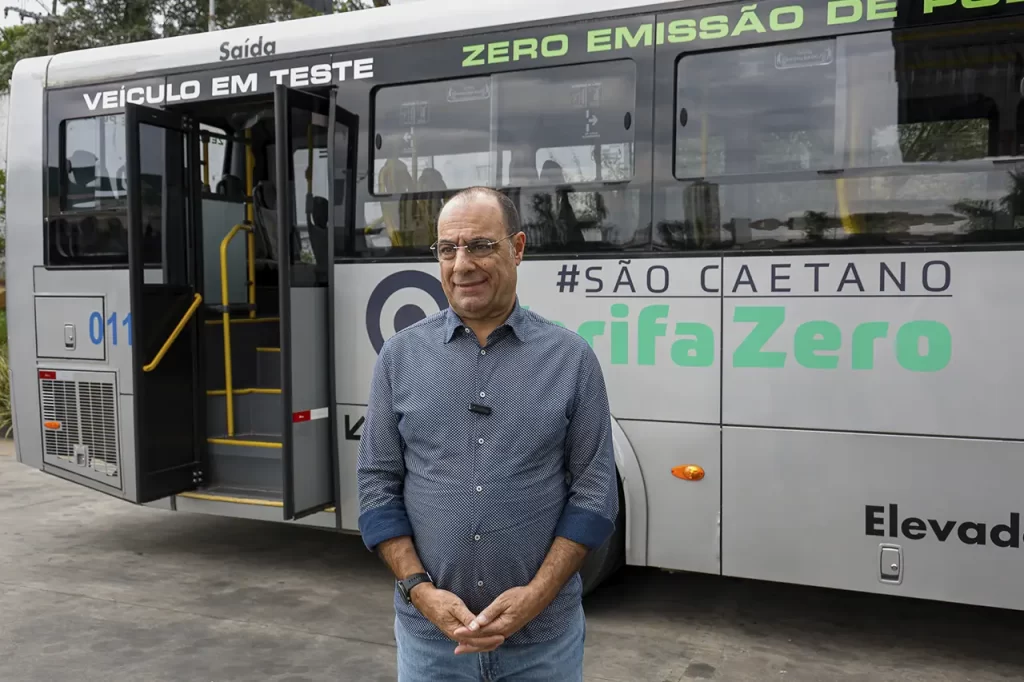 Ônibus elétrico da BYD começa a circular no transporte público de São Caetano