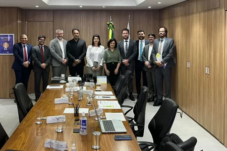 Santo André busca ampliação de recursos para a saúde em reunião com Ministra da Saúde