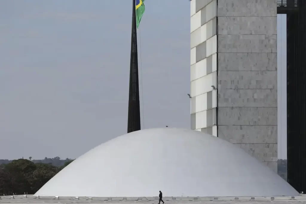 Senado aprova projeto para reduzir emissões de gases de efeito estufa no Brasil