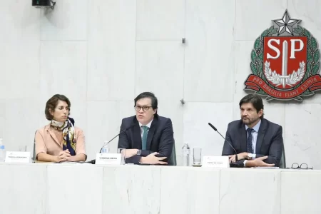 Representantes de Educação e Saúde discutem PEC da Saúde na Assembleia de São Paulo