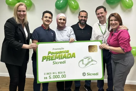 Associado de São Bernardo do Campo recebe prêmio da Campanha Poupança Premiada Sicredi