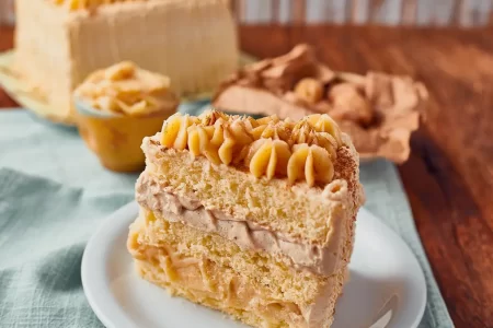 Bolo Moça Churros e Brigadeiro II da Sodiê Doces em promoção de novembro