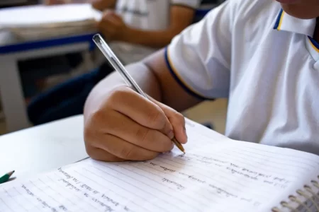 Estudantes premiados em concurso de redação sobre mudanças climáticas no estado de São Paulo