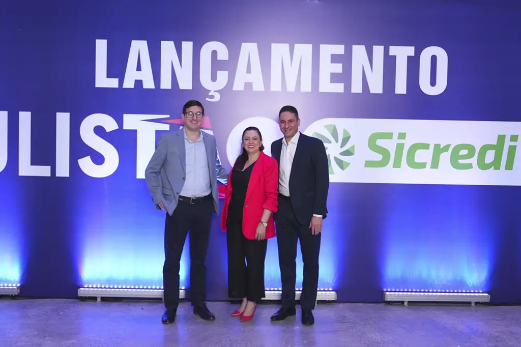 Sicredi Vale do Piquiri Abcd PRSP marca presença no lançamento do Paulistão Sicredi 2025