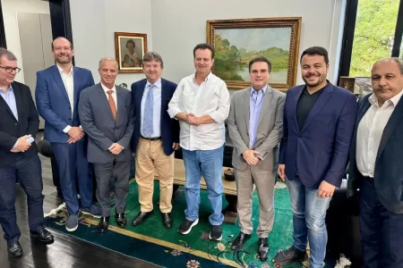 Reunião entre representantes da Fhoresp e o secretário de Estado de Governo, Gilberto Kassab, para discutir o impacto do ICMS no setor de alimentação.