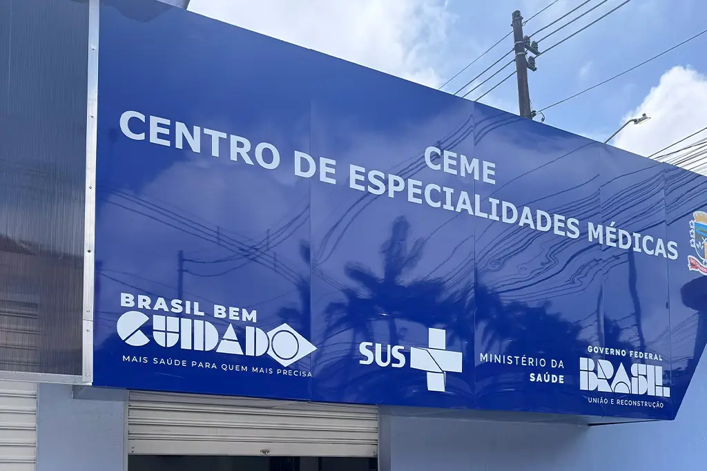 Penha Fumagalli entrega prédio para o funcionamento de Centro de Especialidades Médicas