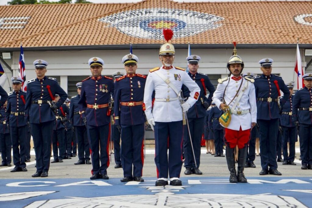 Polícia Militar de SP forma 199 alunos-oficiais e chega a 5,5 mil novos agentes na gestão