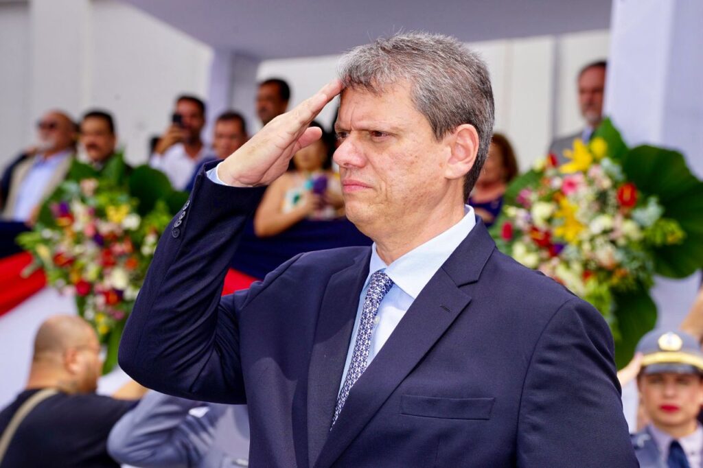 Polícia Militar de SP forma 199 alunos-oficiais e chega a 5,5 mil novos agentes na gestão 1 Polícia Militar de SP forma 199 alunos-oficiais e chega a 5,5 mil novos agentes na gestão