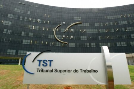 TST homologa acordo de R 327 milhoes entre Latam e Sindicato dos Aeronautas