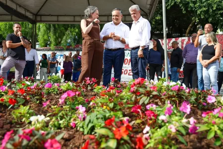 Cidade Linda de Se Viver promove plantio de flores e educação ambiental nas escolas