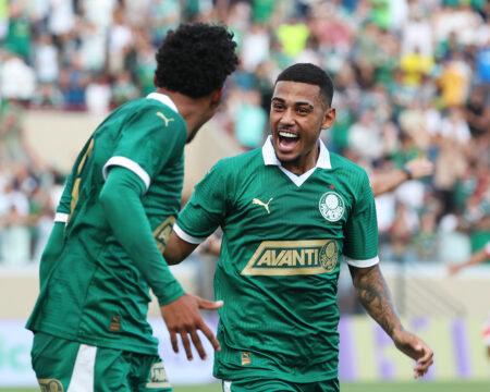 Palmeiras busca manter liderança no Grupo K em duelo contra o Santa Cruz-AC