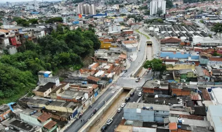 Gilvan Junior entrega primeira etapa do Complexo Maurício de Medeiros