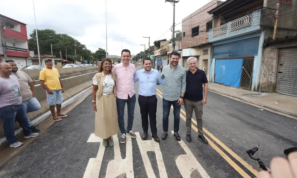 Gilvan Junior entrega primeira etapa do Complexo Maurício de Medeiros