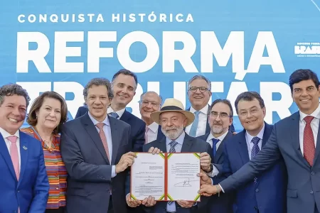 Lula sanciona lei da reforma tributária e inicia modernização histórica do sistema de impostos no Brasil