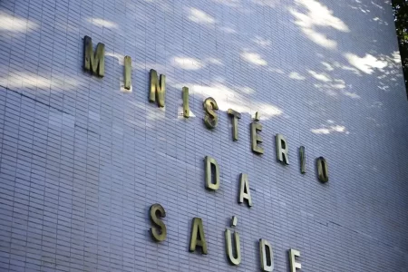 Ministério da Saúde monitora surto de vírus respiratório na China