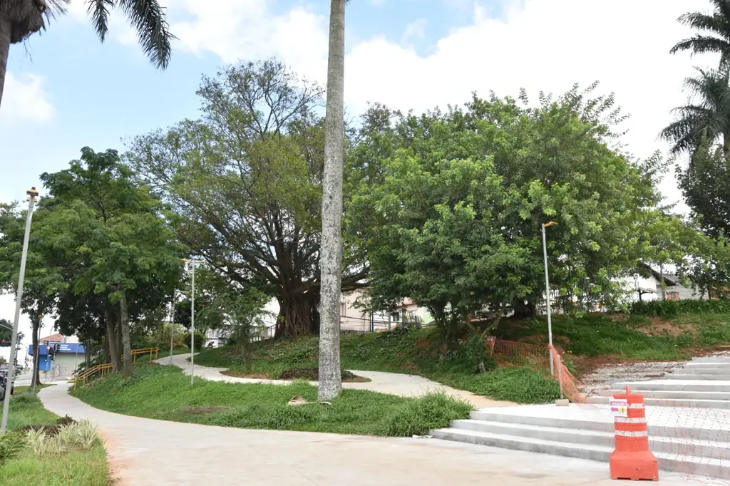 Praça São Camilo, na Vila Camilópolis, em Santo André, será entregue revitalizada em março