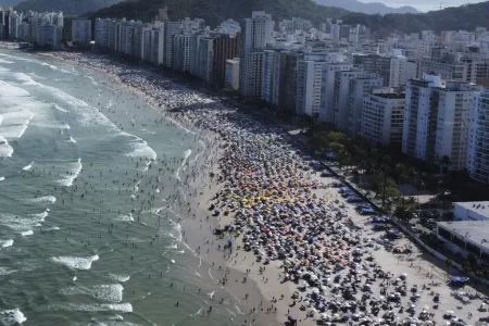 Sabesp descarta ligação entre surto de virose no Guarujá e sua operação