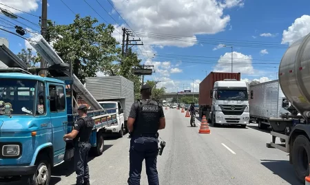 Santo André intensifica inspeções de fumaça preta na frota circulante do município