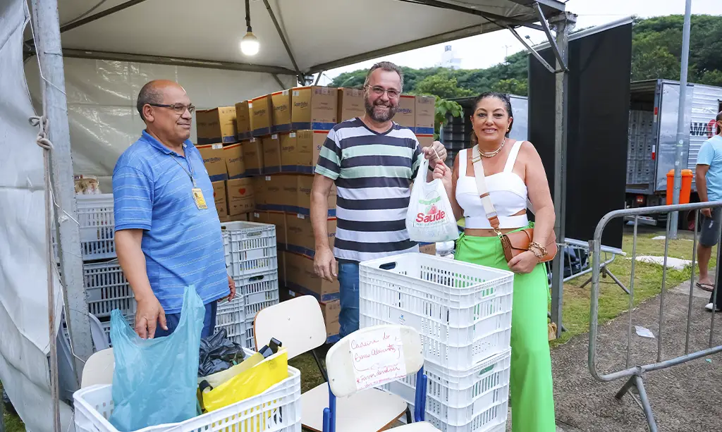 São Bernardo fortalece cultura e solidariedade com rodas-gigantes e arrecadação para o Fundo Social 2 São Bernardo alia cultura, lazer e solidariedade, ampliando eventos gratuitos e arrecadando alimentos para ajudar famílias em situação de vulnerabilidade.