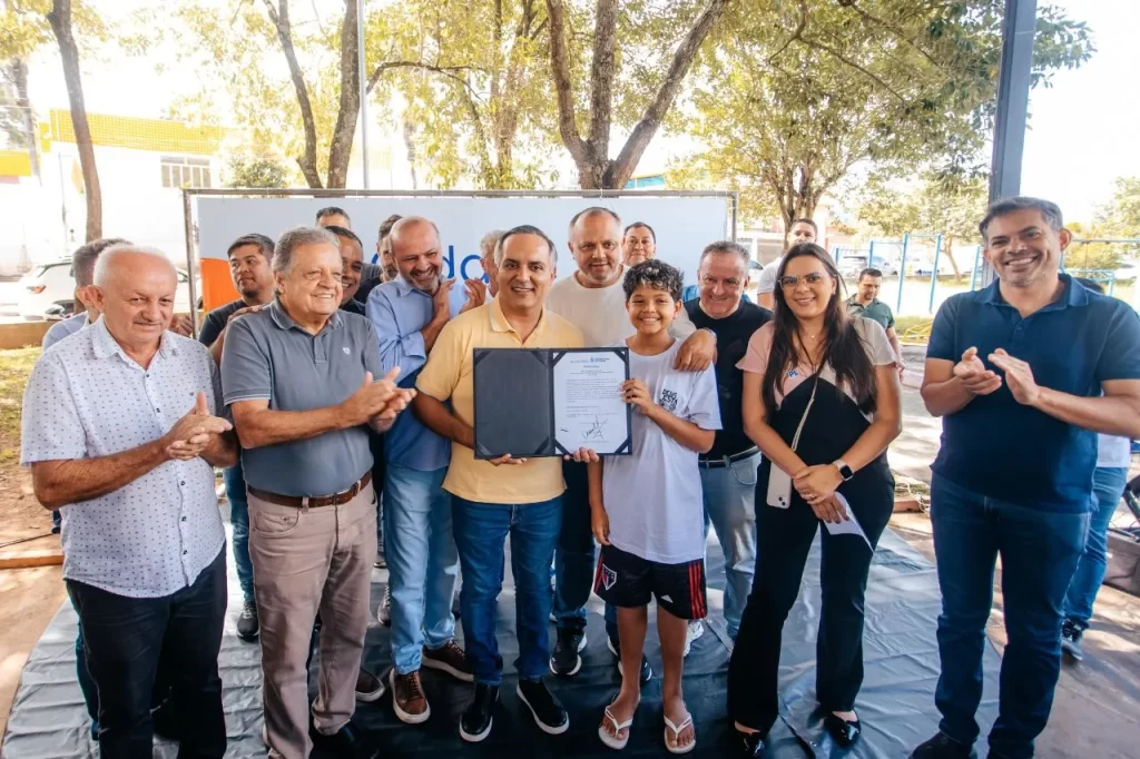 Prefeito Marcelo Lima assina ordem de serviço para nova Praça-Parque no Jardim Farina
