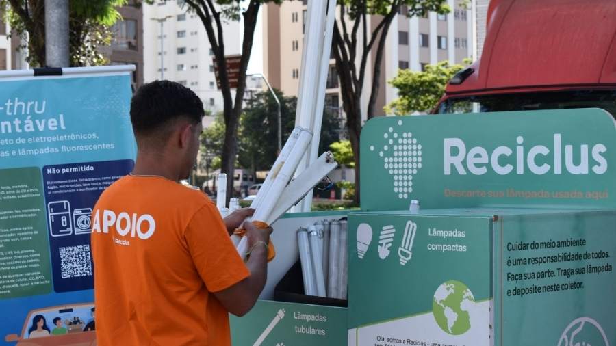 Santo André recebe drive-thru para descarte de eletroeletrônicos, pilhas, baterias e lâmpadas 1 Santo André recebe drive-thru para descarte de eletroeletrônicos, pilhas, baterias e lâmpadas