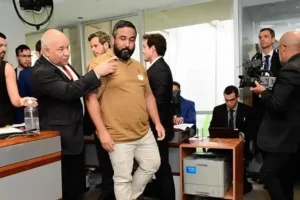 Daniel Pardim é preso durante depoimento à CPI das Bets no Senado