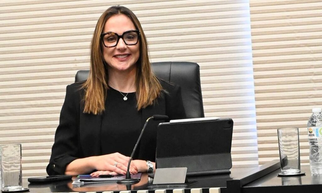 Ana Carolina Serra é reeleita presidente da Comissão de Assuntos Metropolitanos da Alesp