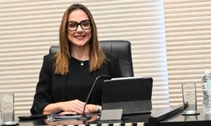 Ana Carolina Serra é reeleita presidente da Comissão de Assuntos Metropolitanos da Alesp