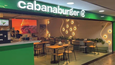 Cabana Burger inaugura unidade no Terminal 3 do Aeroporto de Guarulhos e chega à 25ª loja no Brasil