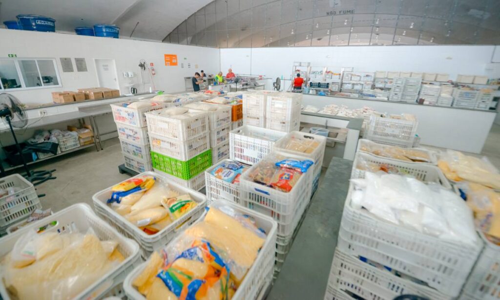 Com 4,2 mil refeições servidas por dia, Bom Prato integra ações de combate à fome em São Bernardo 1 Com 4,2 mil refeições servidas por dia, Bom Prato integra ações de combate à fome em São Bernardo