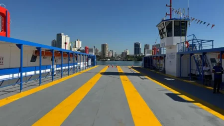 Governo de SP entrega novas embarcações e reforça travessias entre Santos e Guarujá