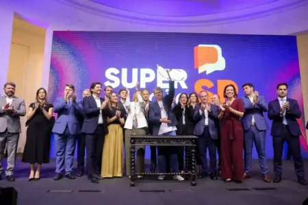 Governo de SP lança SuperAção SP para combater pobreza com atendimento personalizado
