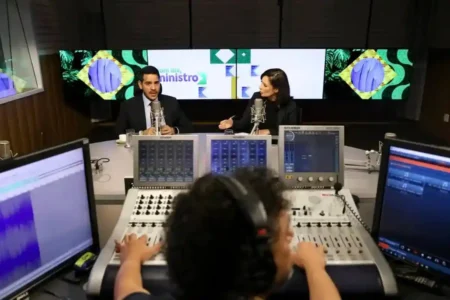Governo federal avalia proibir desconto em folha de sindicatos sobre aposentadorias do INSS