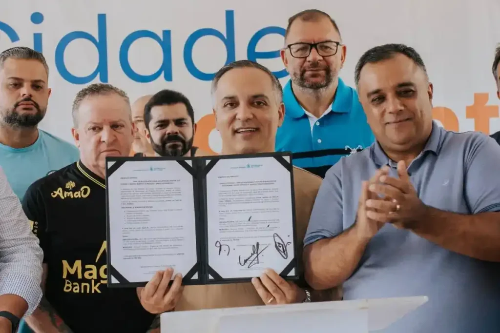 Marcelo Lima autoriza recapeamento de 2,5 km em vias do Ferrazópolis pelo programa Minha Rua Nova