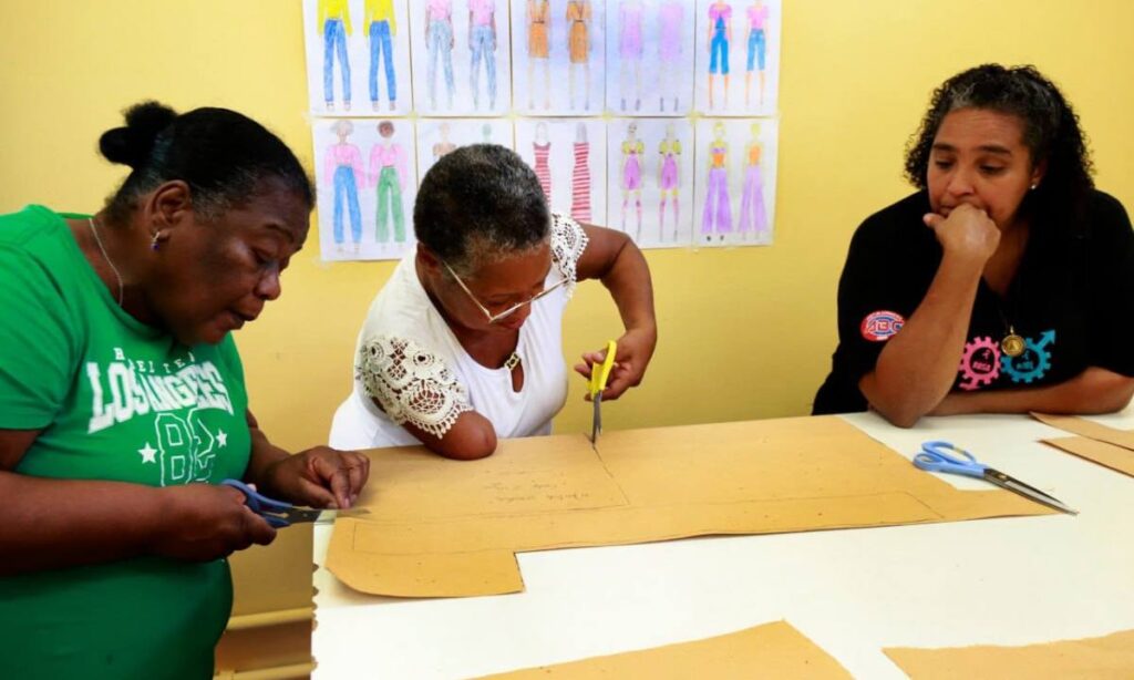 Oficinas culturais abraçam pessoas com deficiência em Diadema