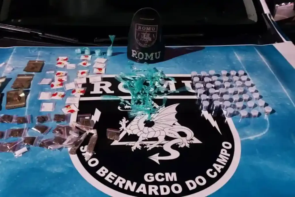 Operação Dorme Bem SBC faz dispersão de baile funk no Jd. Limpão e prende traficante no bairro dos Casa 1 Operação Dorme Bem SBC faz dispersão de baile funk no Jd. Limpão e prende traficante no bairro dos Casa