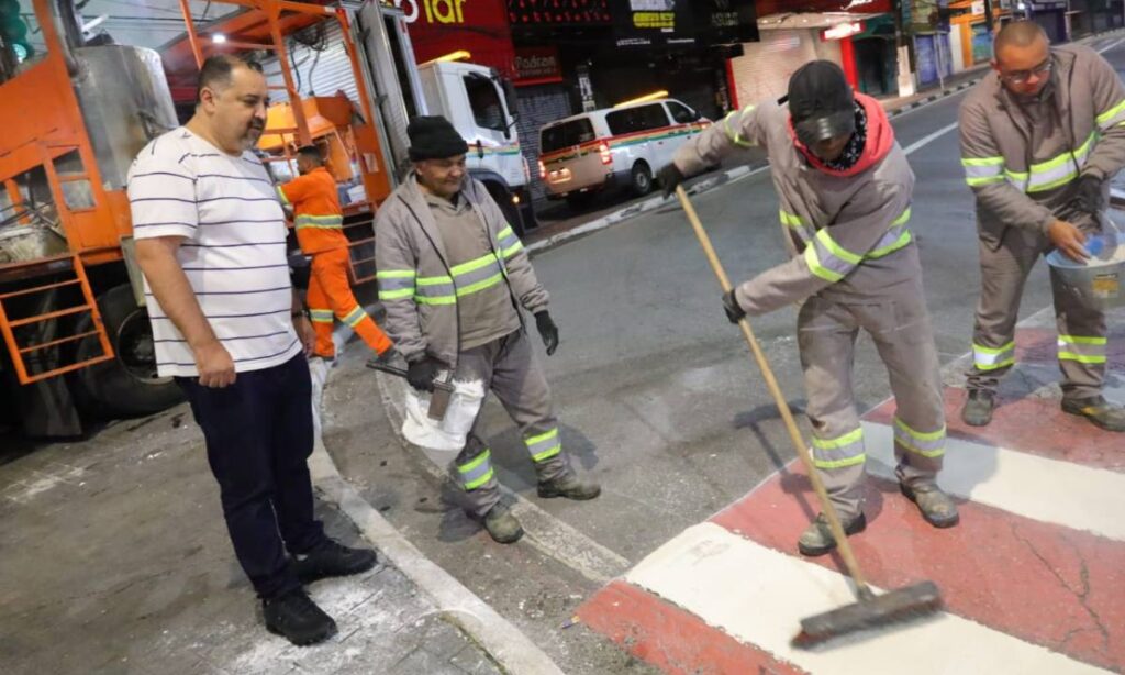 Prefeito Marcelo Oliveira vistoria revitalização na região central