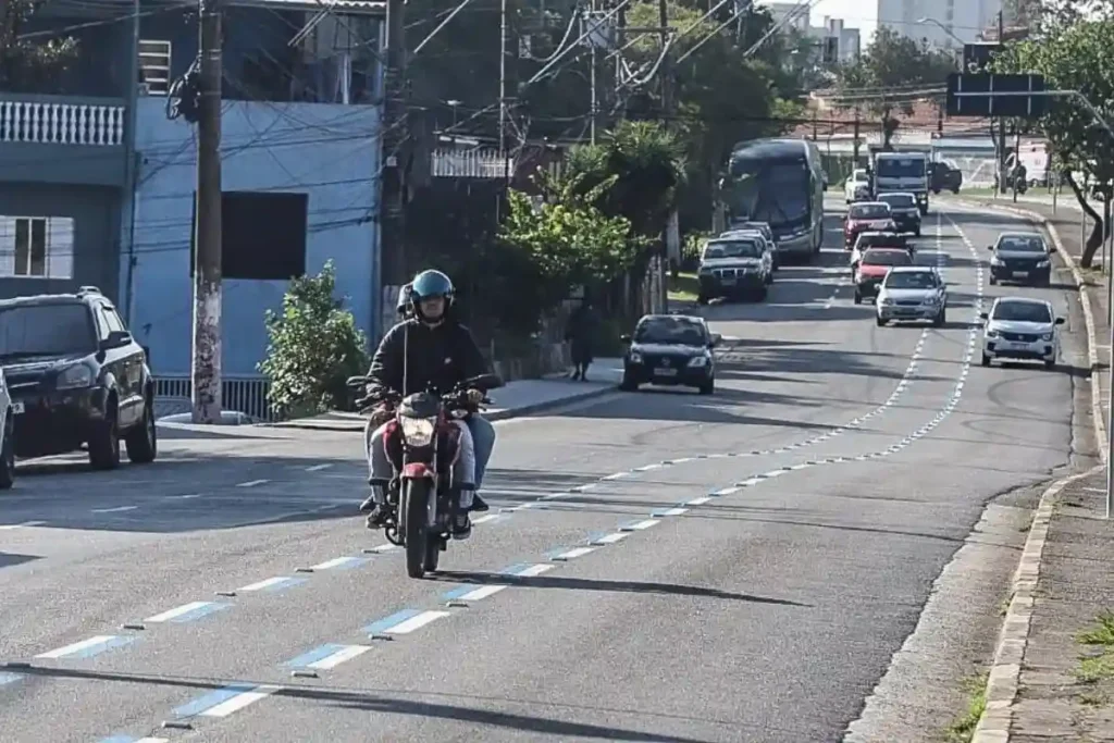 Santo André amplia Faixa Azul para motociclistas com novas vias exclusivas na Dom Jorge e José Amazonas
