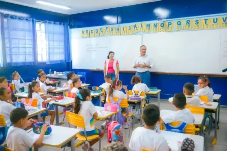 São Bernardo discute substituição de sirenes por sinais musicais nas escolas para incluir alunos com TEA